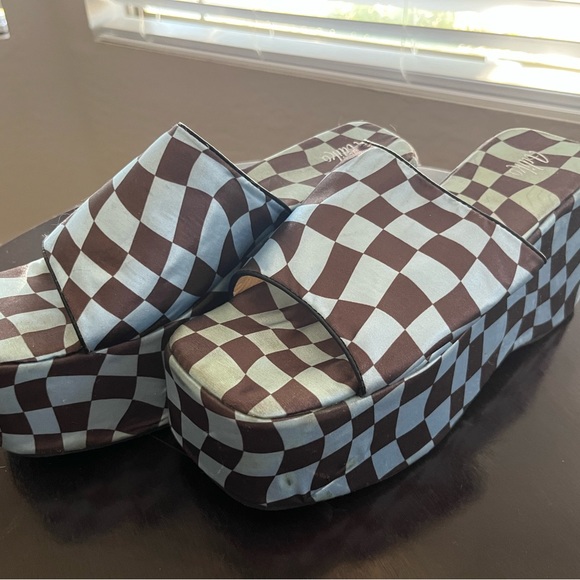 Asoka size 7 - Picture 1 of 3